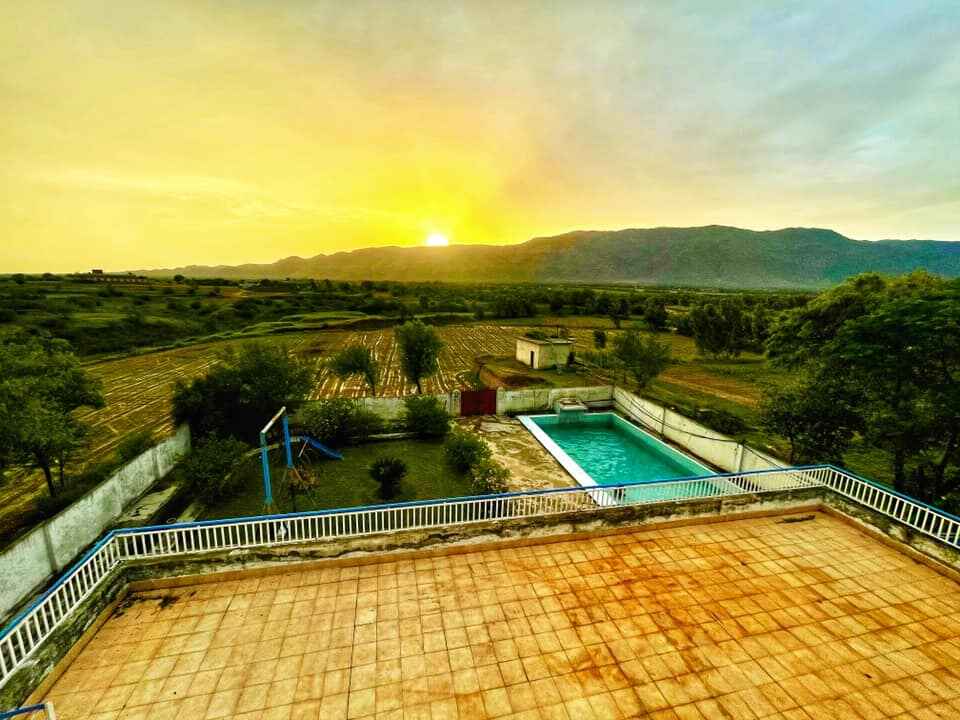 Rent A Swimming Pool In Wah Cantt & Farm House